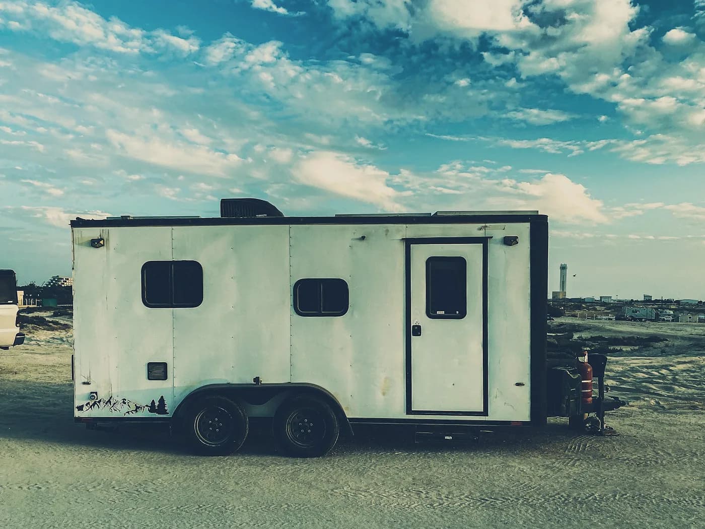 Tiny House / Wohncontainer auf Anhänger 16