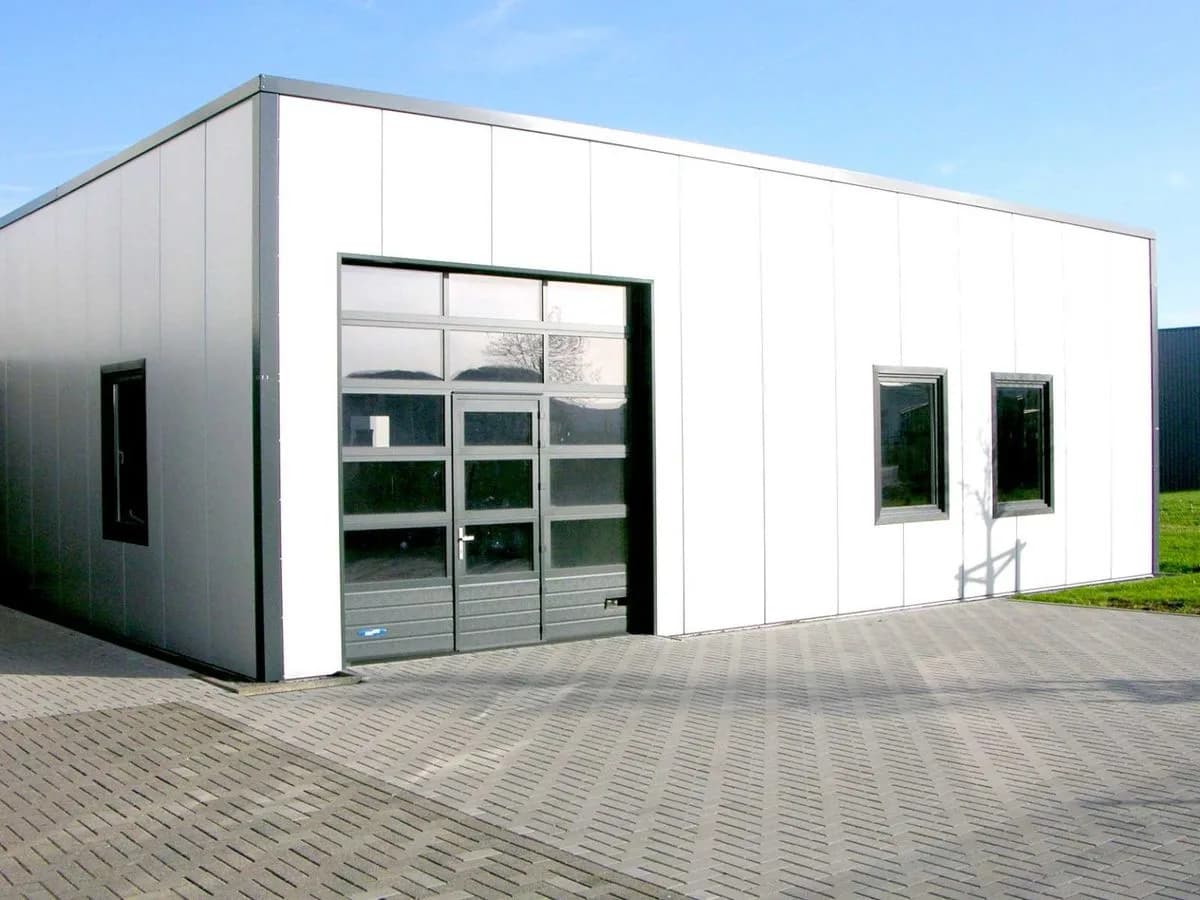Hallenbau / Sonderkonstruktionen 14