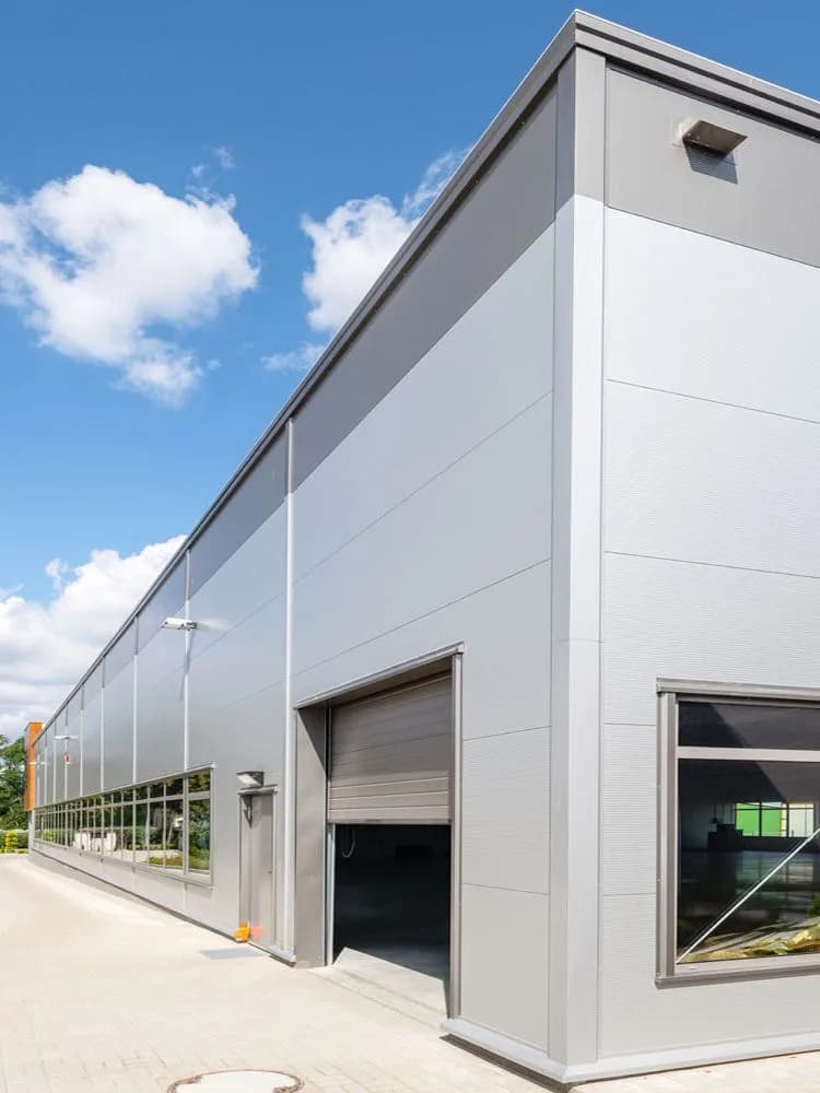 Hallenbau / Sonderkonstruktionen 15