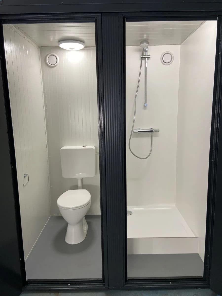 Sanitärcontainer 7