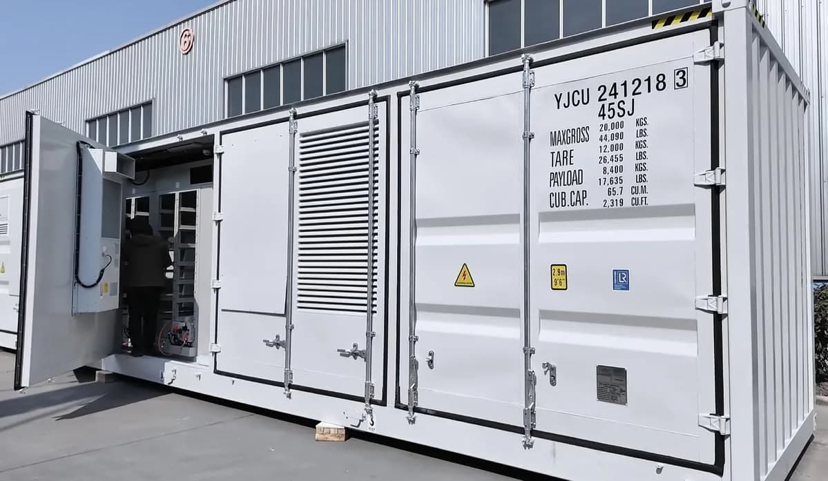 Lager / Technikcontainer 7