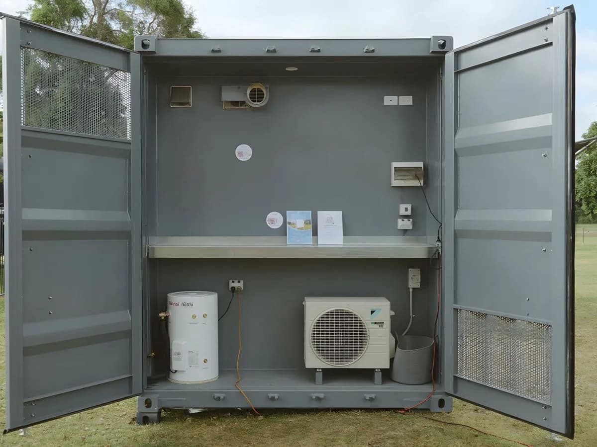 Lager / Technikcontainer 10