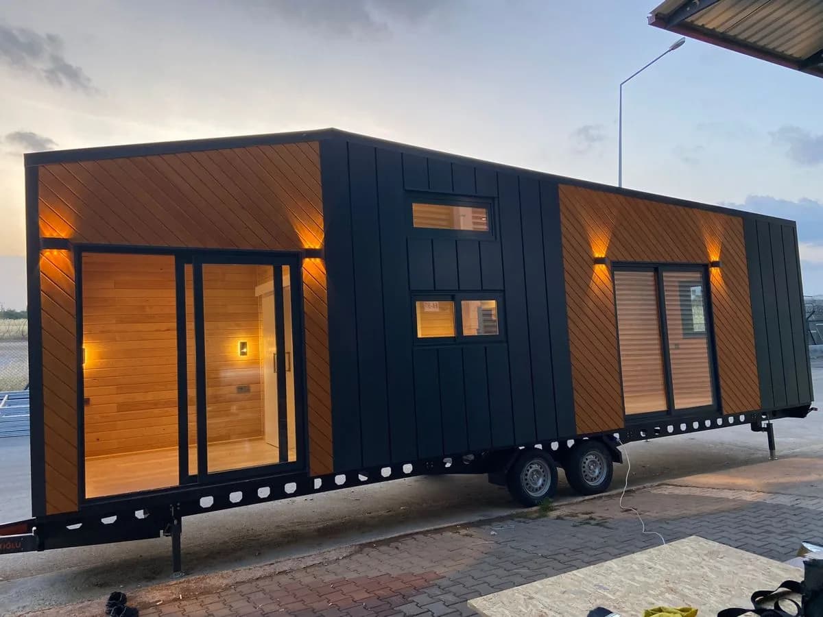 Tiny House / Wohncontainer auf Anhänger 4