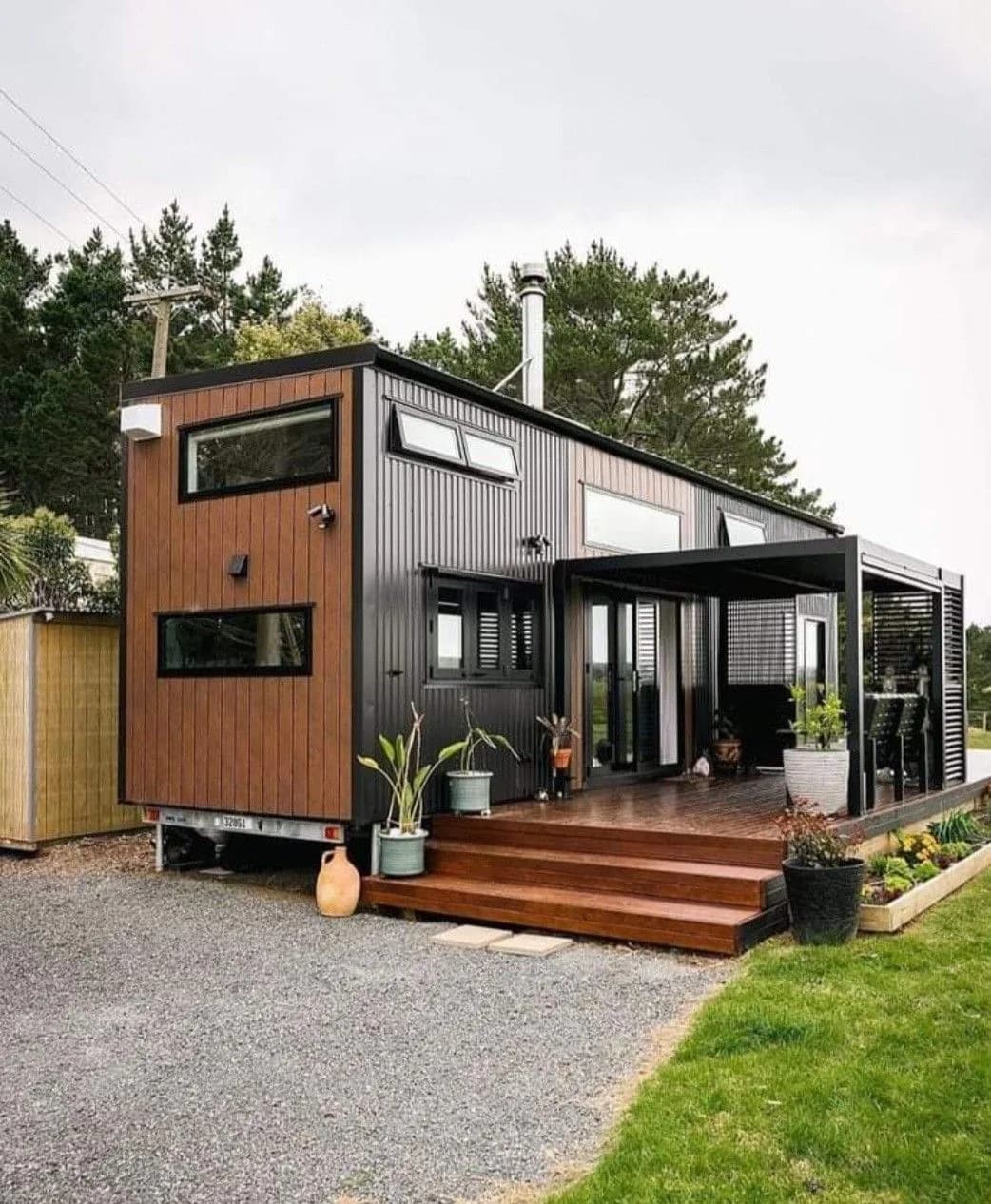 Tiny House / Wohncontainer auf Anhänger 5